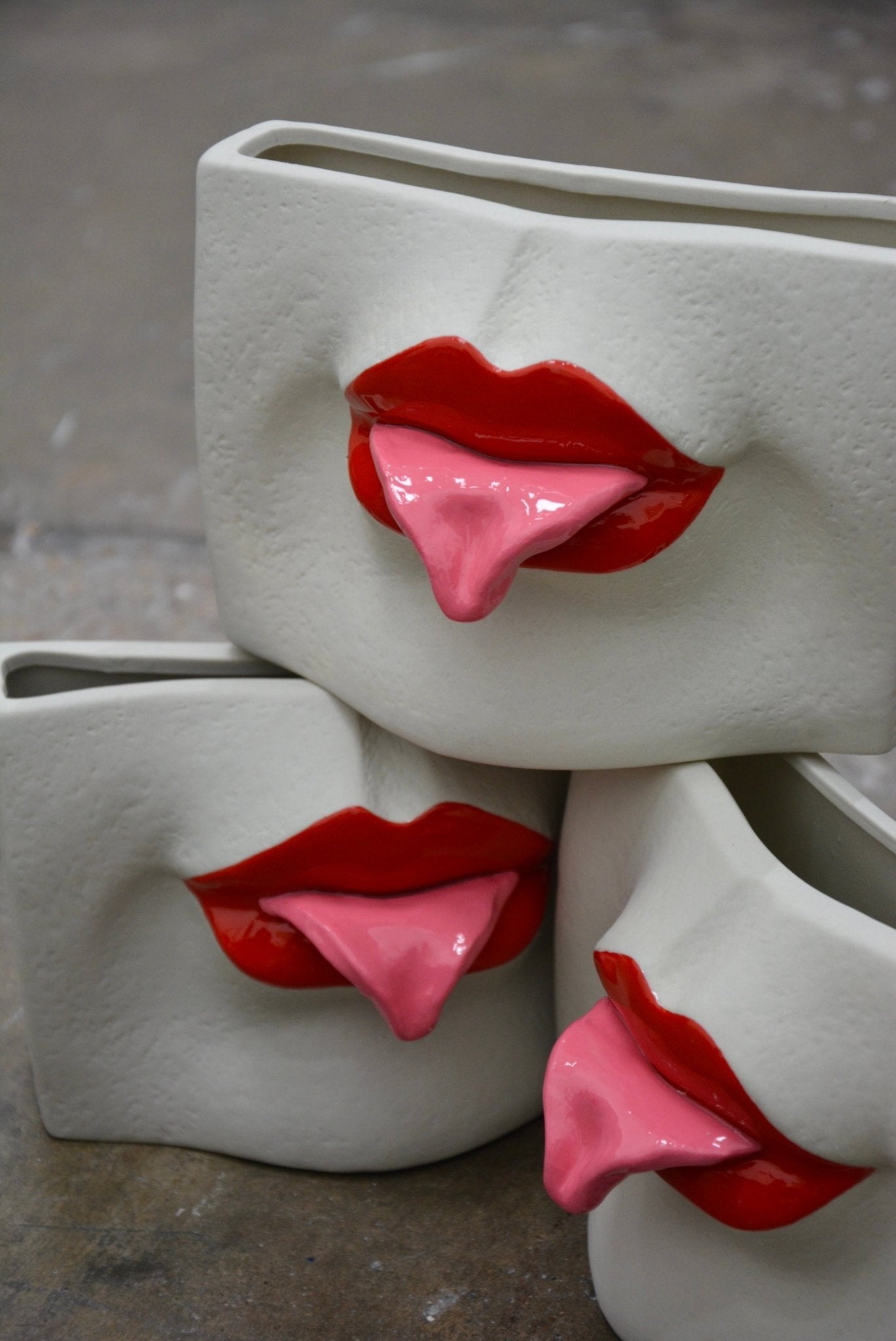 CERAMIC TONGUE - OUT VASE - House of Savage