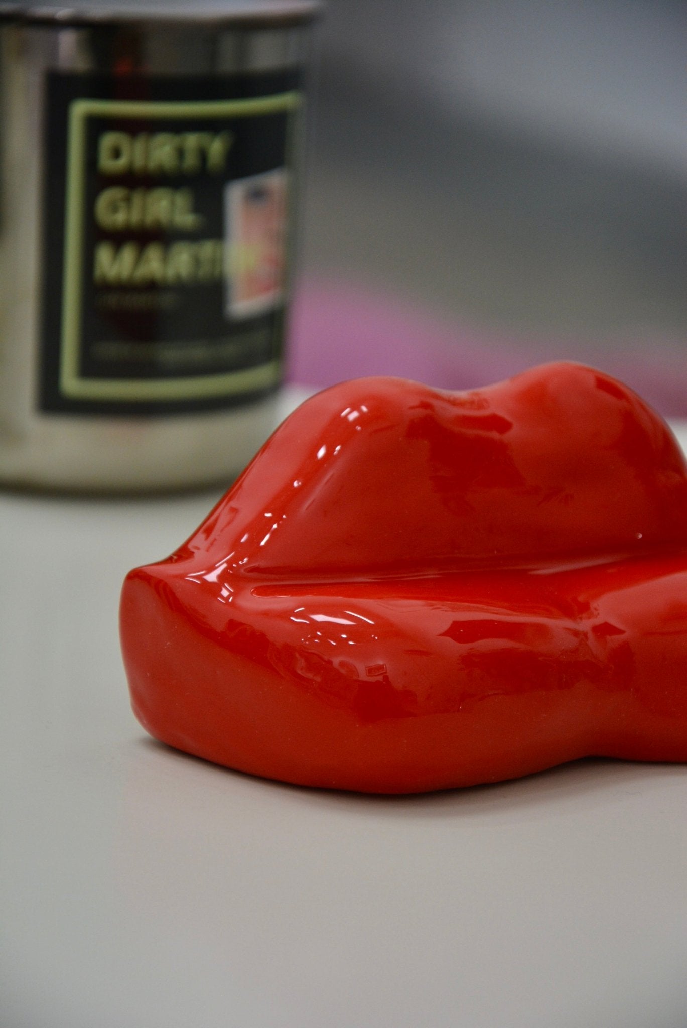 KISS MY A$$ CERAMIC LIPS SOFA - House of Savage