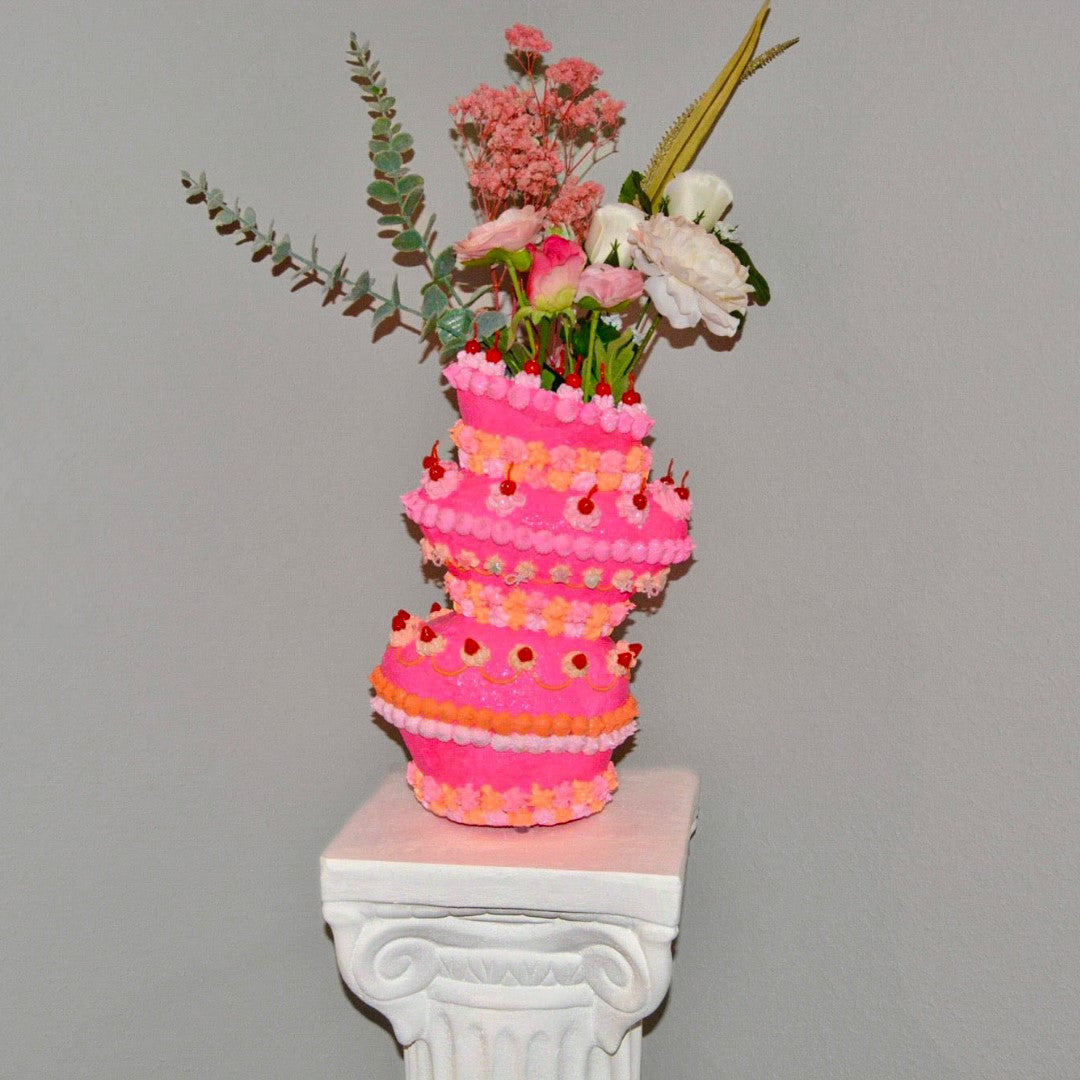 FAKE CAKERY WONDERLAND VASE