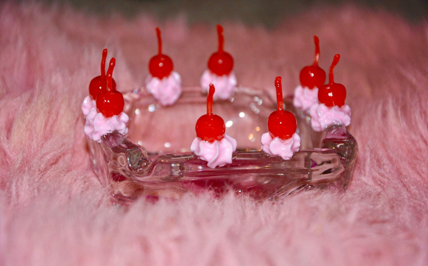 WILD CHERRY ICING ASHTRAY