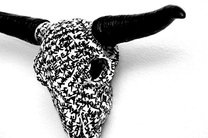 OVERSIZED SAVAGE GRAFFITI SKULL