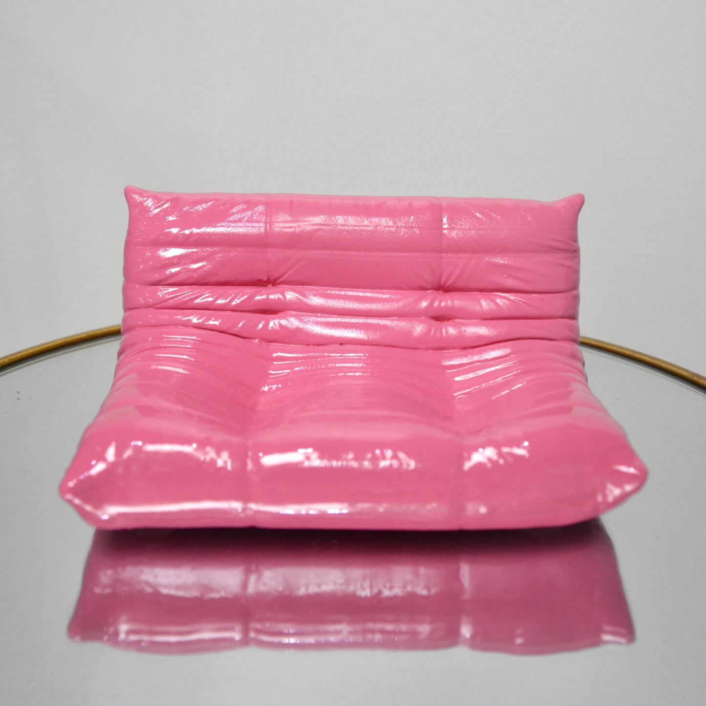 STRAWBERRY MILK TOGO LOVESEAT