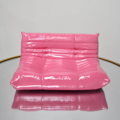 STRAWBERRY MILK TOGO LOVESEAT