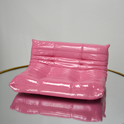 STRAWBERRY MILK TOGO LOVESEAT