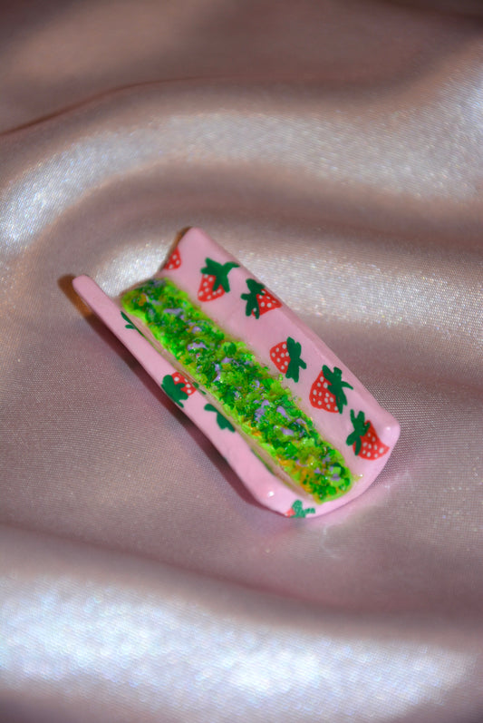 CERAMIC STRAWBERRY FIELDS “JOINT”