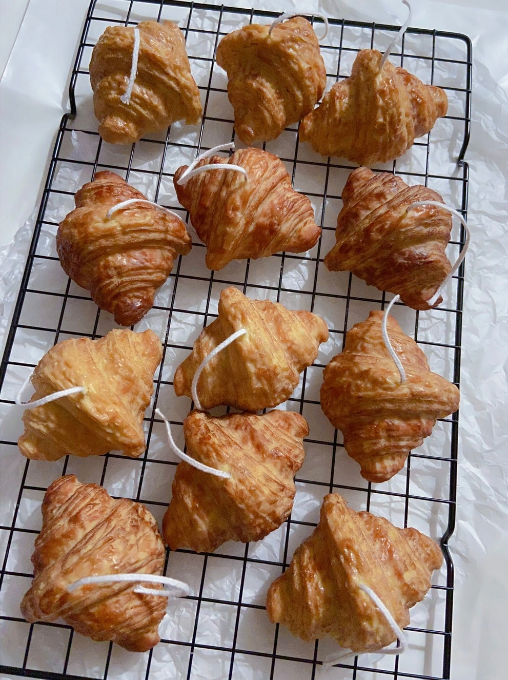 CROISSANT CANDLE