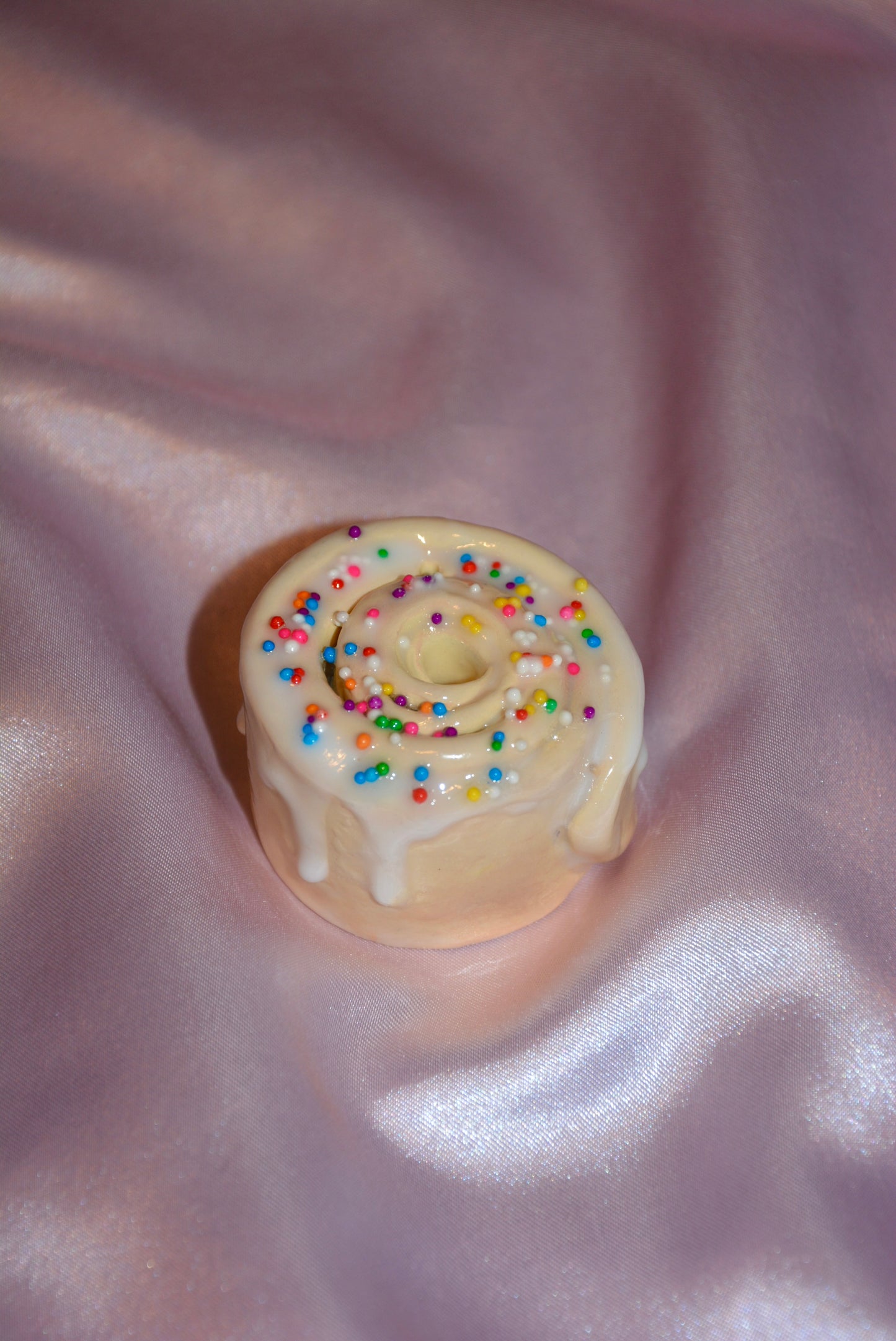 CERAMIC FUNFETTI BUN INCENSE HOLDER