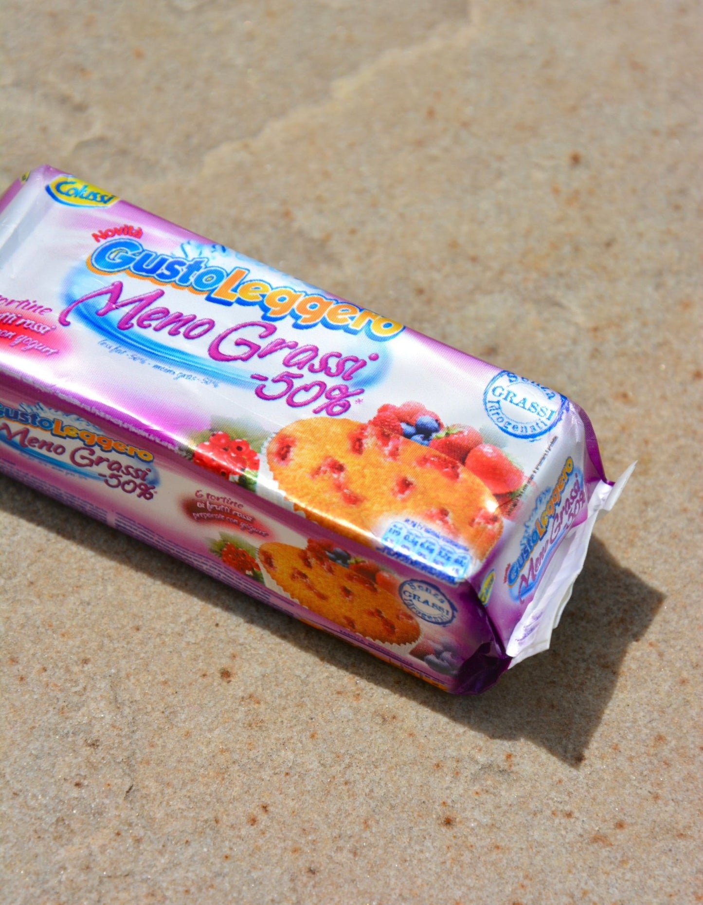 BERRY SNACK CAKE MAGNET - House of Savage
