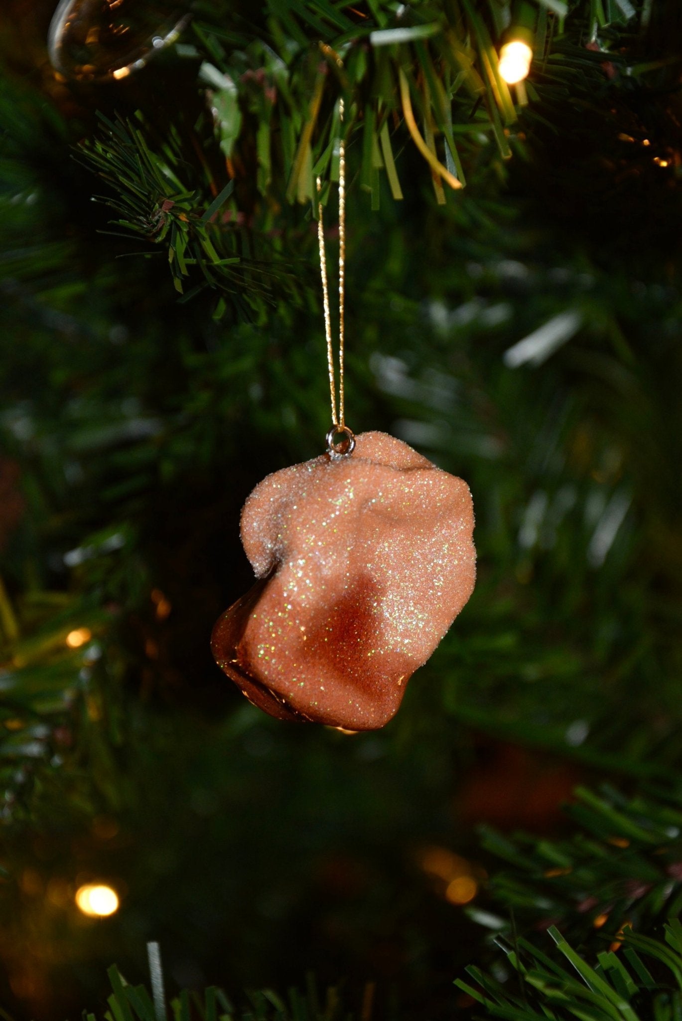 CERAMIC CHICKEN NUGGET W/ SWEET N’ SOUR SAUCE ORNAMENT - House of Savage