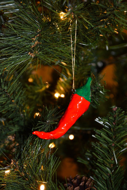 CERAMIC CHILI PEPPER ORNAMENT - House of Savage