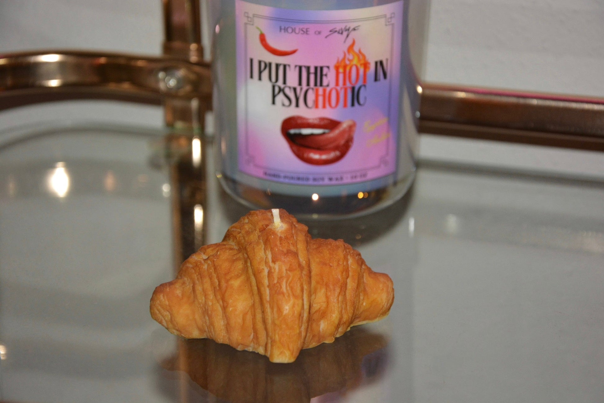 CROISSANT CANDLE - House of Savage