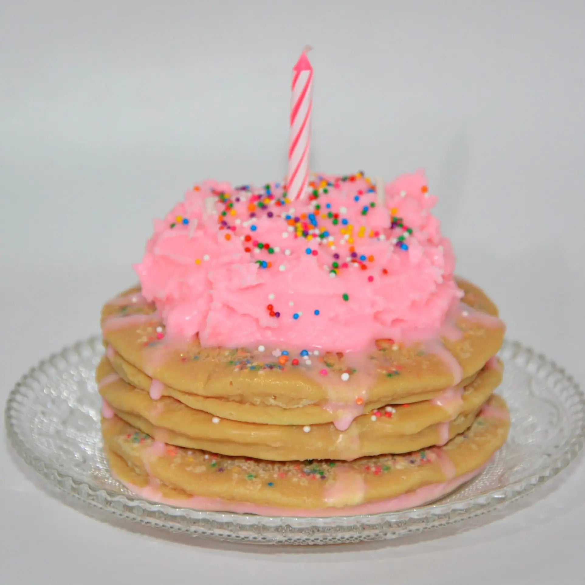 FUNFETTI STRAWBERRY MILK PANCAKE CANDLE - House of Savage