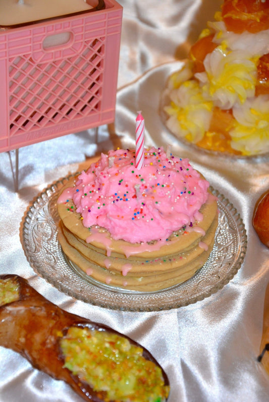 FUNFETTI STRAWBERRY MILK PANCAKE CANDLE - House of Savage