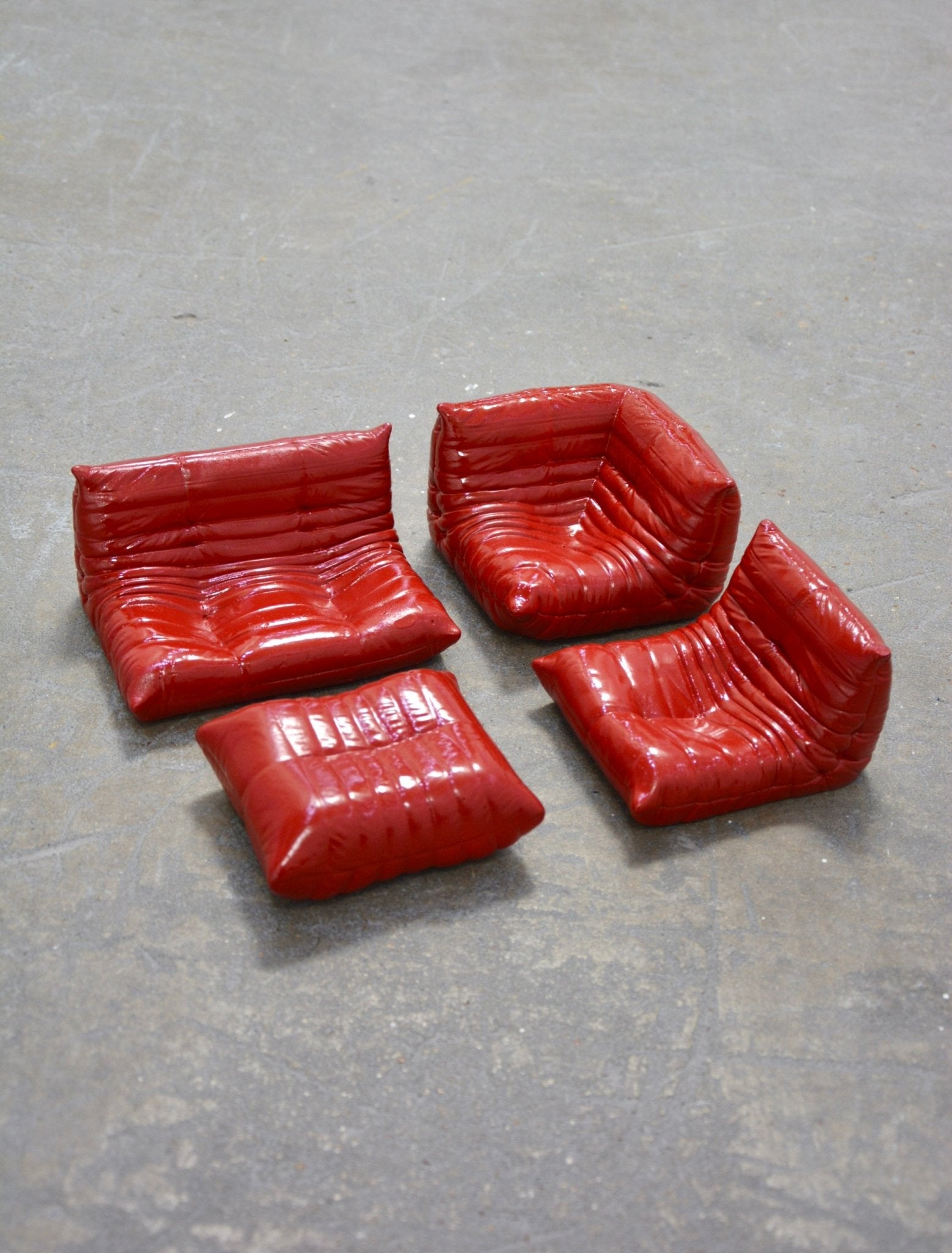 OXBLOOD MINI TOGO LOUNGE SET - House of Savage