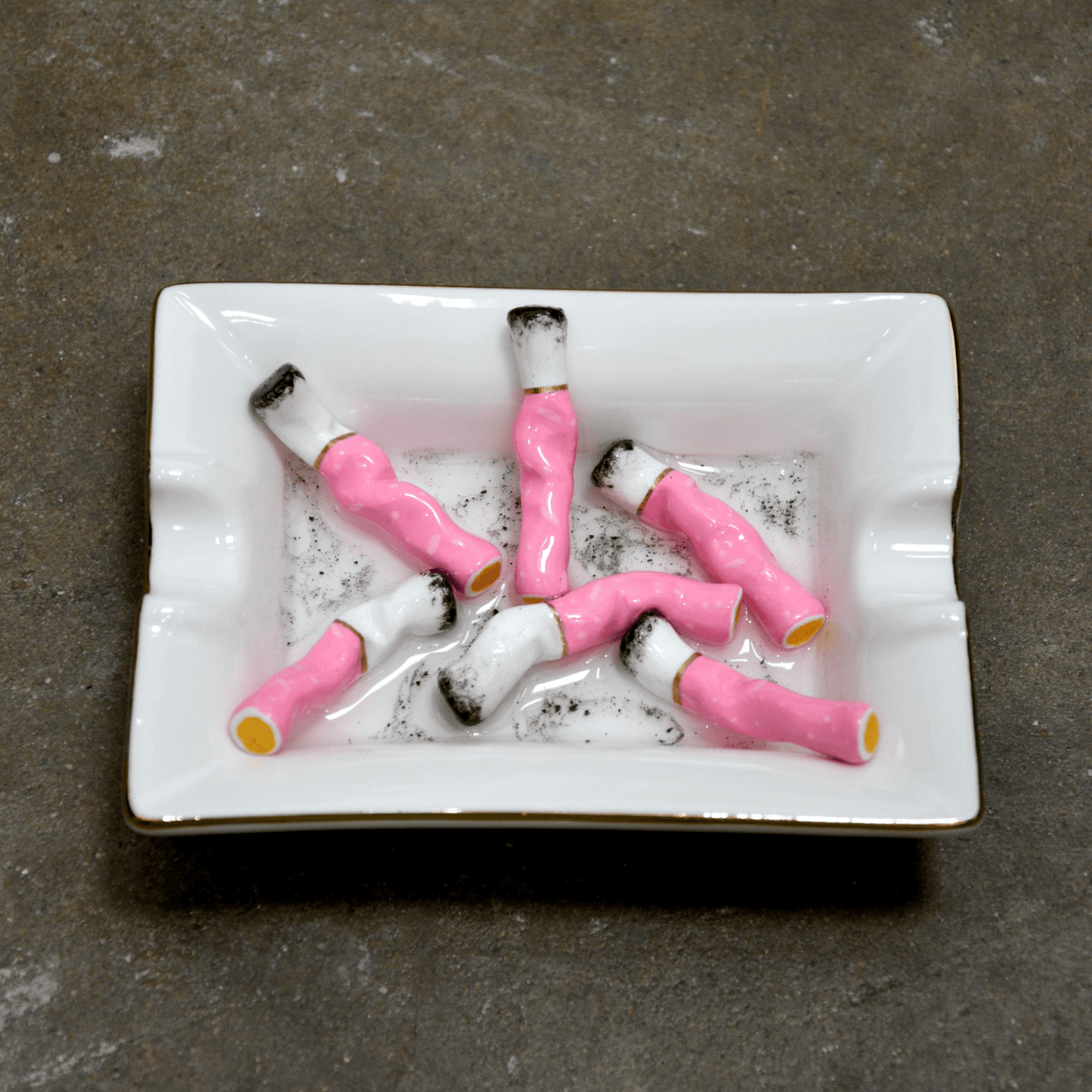 PINK PUFFS ASHTRAY - House of Savage
