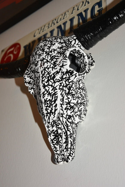 SAVAGE GRAFFITI BULL SKULL - House of Savage