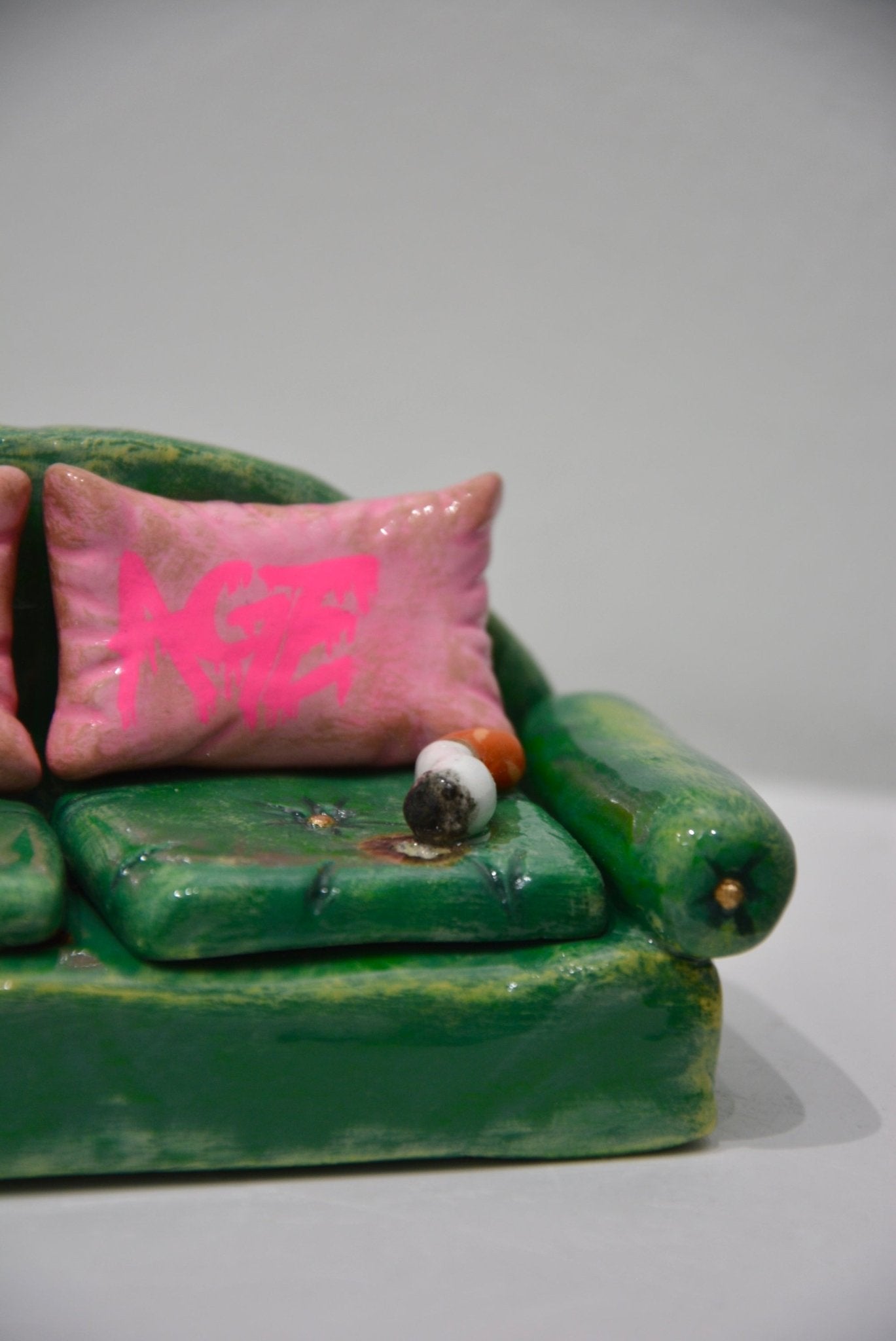 SAVAGE GRAFFITI COUCH - ONE OF ONE - House of Savage