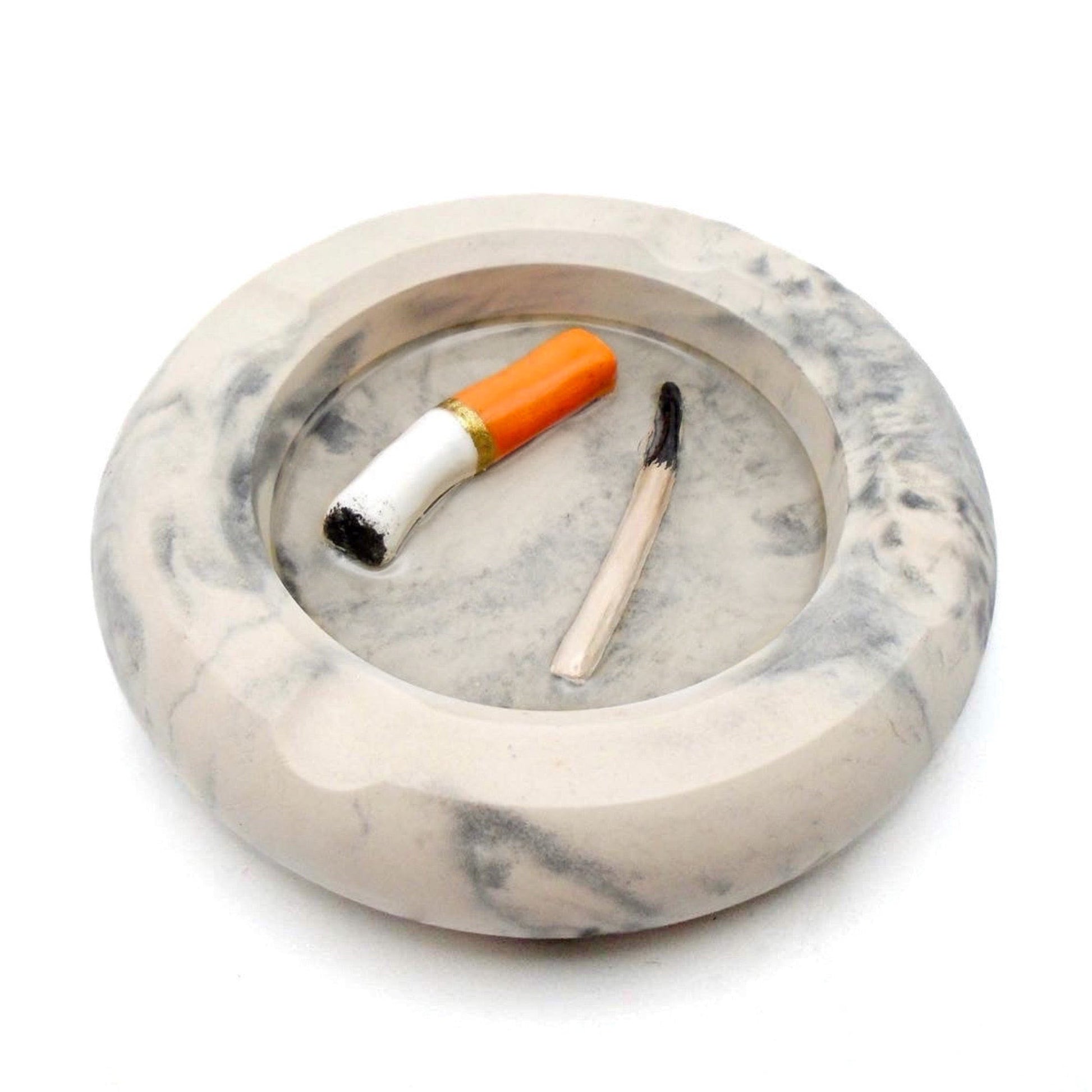 SMOKERS DREAM ASHTRAY vol. 2 - House of Savage