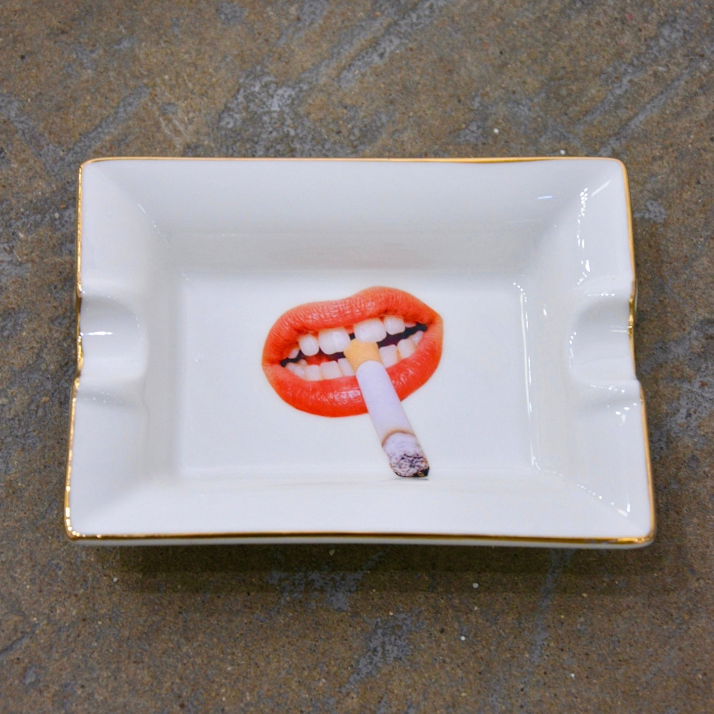 SMOKING SECTION ASHTRAY - House of Savage