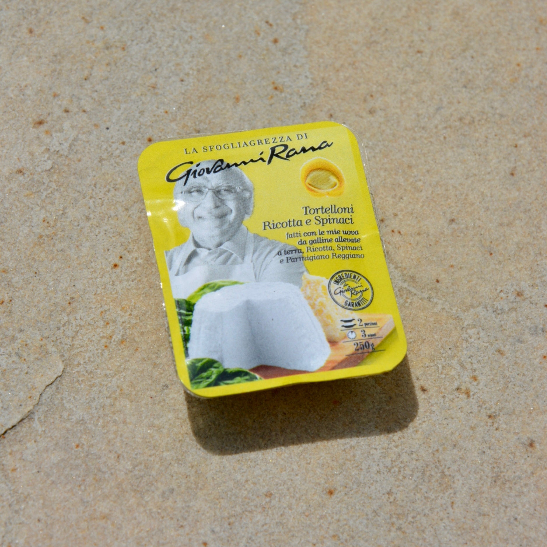 TORTELLINI PASTA MAGNET - ONE OF ONE - House of Savage